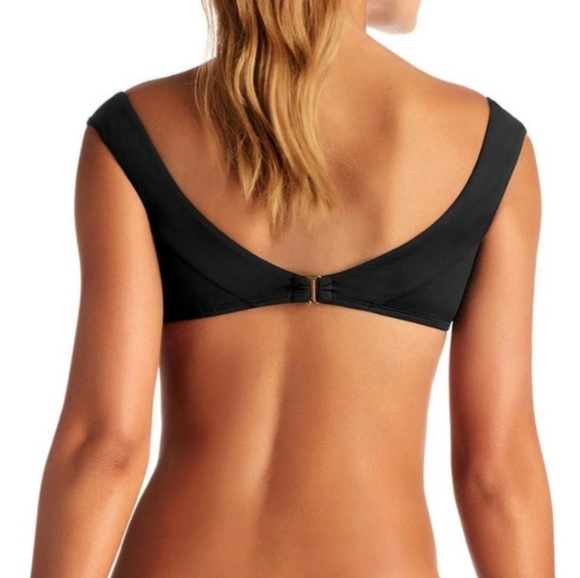 NWOT Vitamin A Capri EcoLux Bikini Top - Picture 3 of 10